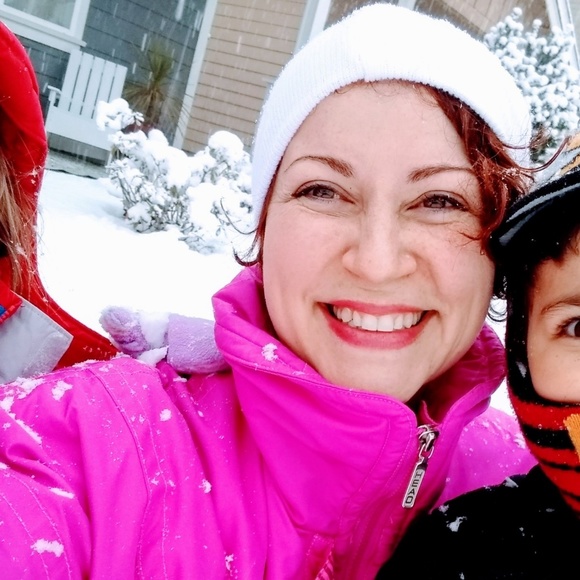 Meet your Posher, Nicole - Picture 6 of 6